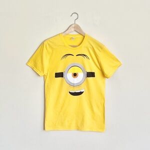 NEW Despicable Me Minions Stuart Face Yellow Halloween Costume T Shirt Adult S